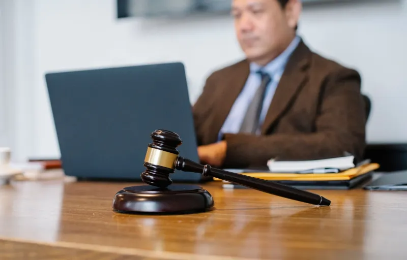 Ahead of the Gavel: How Elite Crypto Bettors Are Structuring for Survival Before US Regulators Strike
